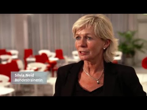 DFB Frauen-Power zu Gast bei Henkel - Thumbnail