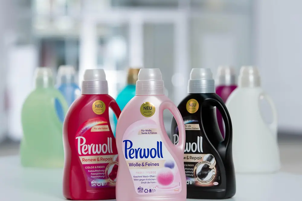 Alle Perwoll-Flaschen in Westeuropa enthalten ab sofort 25 Prozent recyceltes PE.