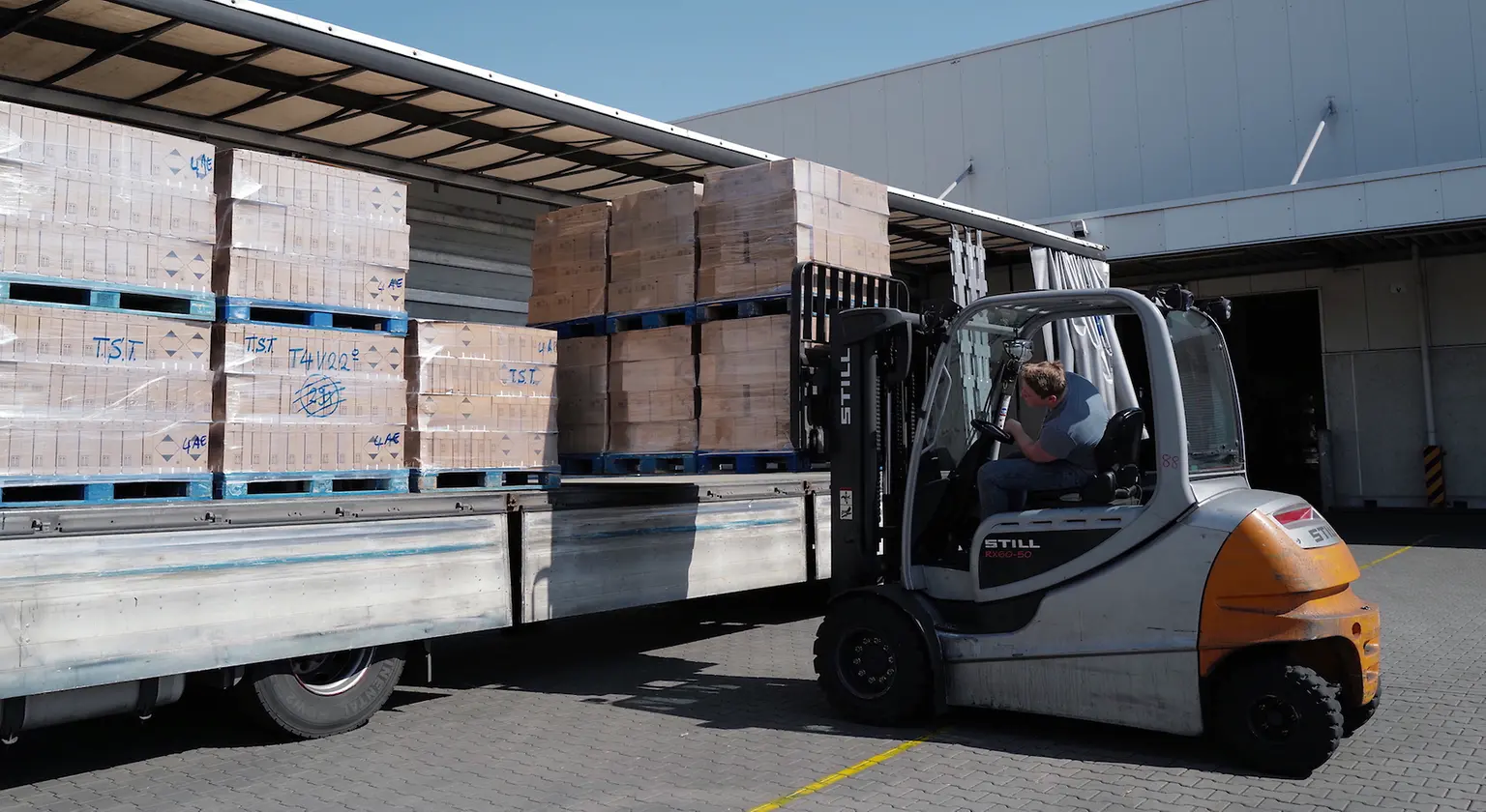 Henkel spendet 300.000 Produkte für Körper- und Haushaltshygiene in Deutschland