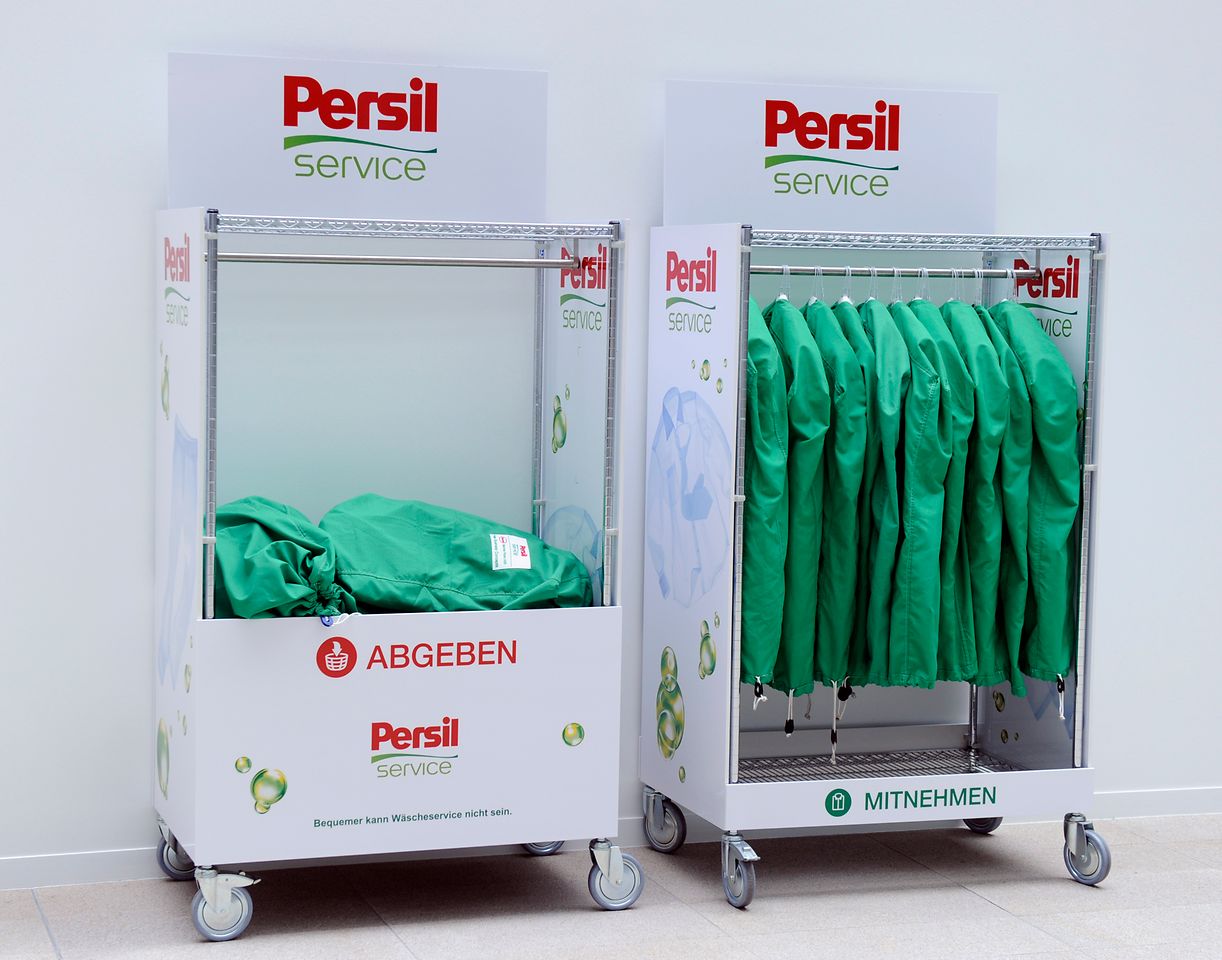 Die Krankenhaus-Mitarbeiter können ihre private Wäsche einfach kostenlos abholen, waschen und wieder liefern lassen.