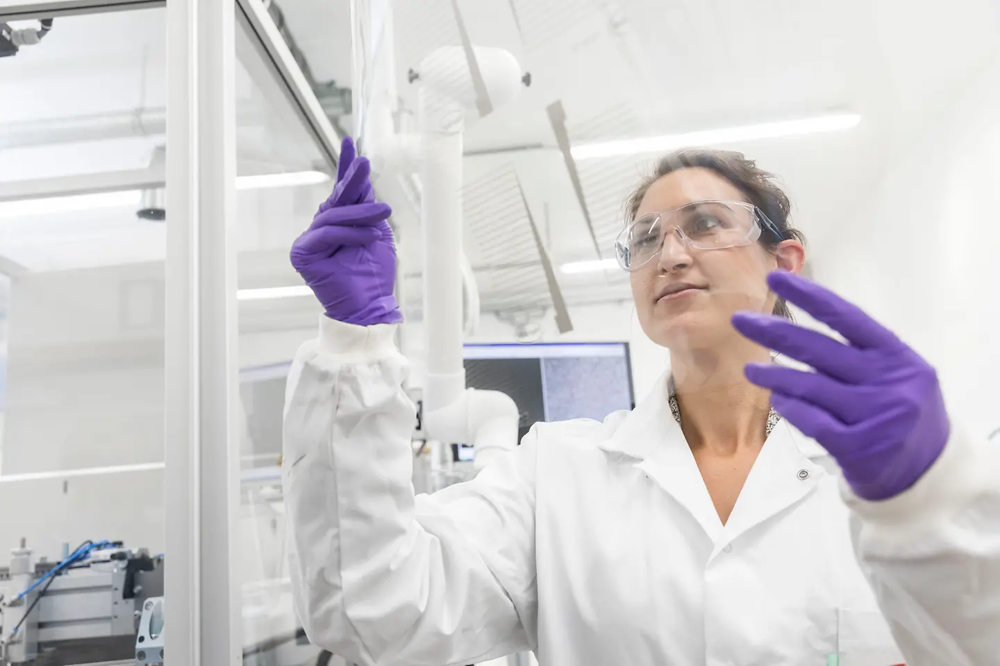 Henkel ist ein führender Anbieter für ein breites Portfolio von leitfähigen Lacken und Beschichtungen für flexible, kosteneffiziente und hochleistungsfähige Anwendungen im Bereich gedruckter Elektronik.