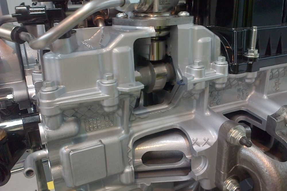 Loctite 5189 dichtet hochbeanspruchte Verbindungen in den 1,6-Liter EcoBoost-Motoren von Ford ab