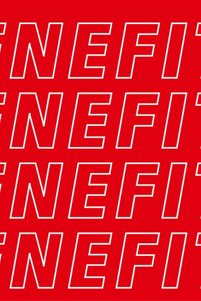 Das Wort “Benefits” in weißer Outline auf rotem Hintergrund.