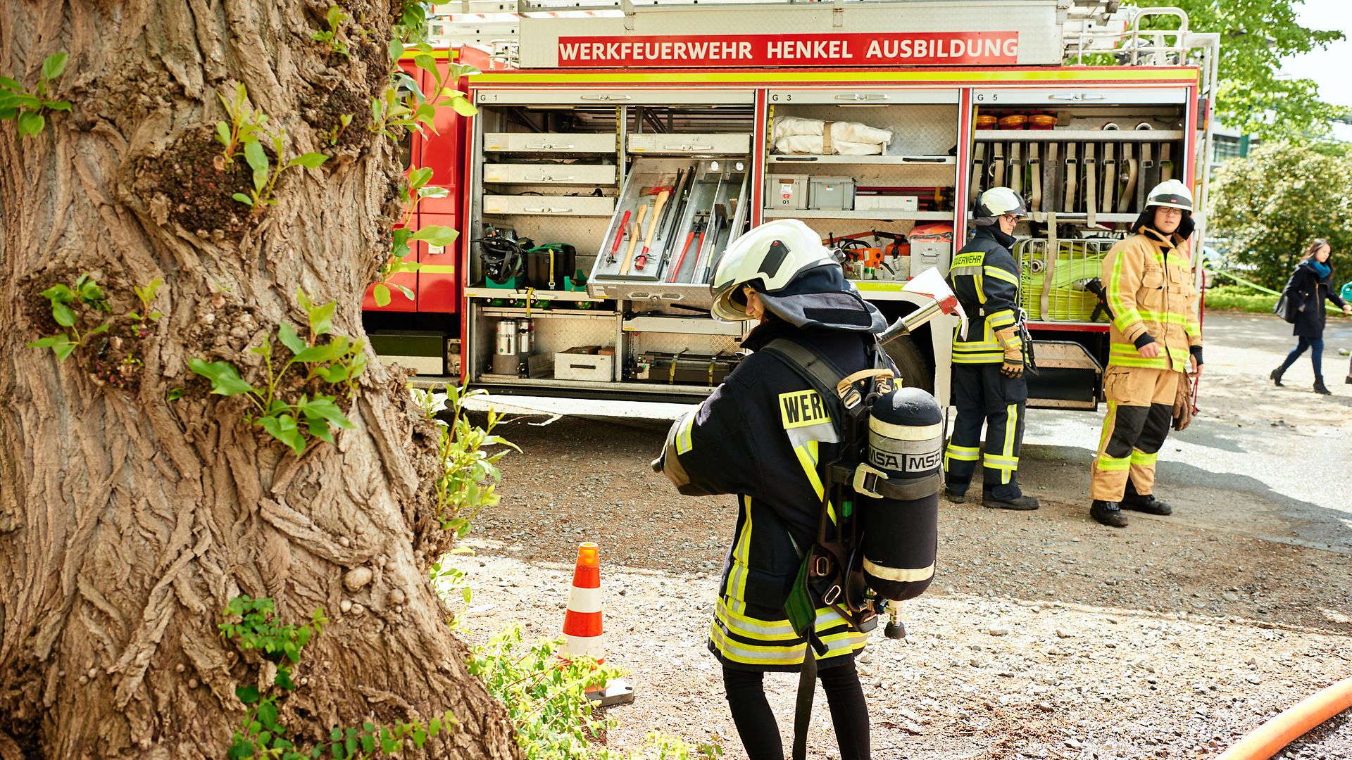 2017-04-27-girls day Henkel Feuerwehr