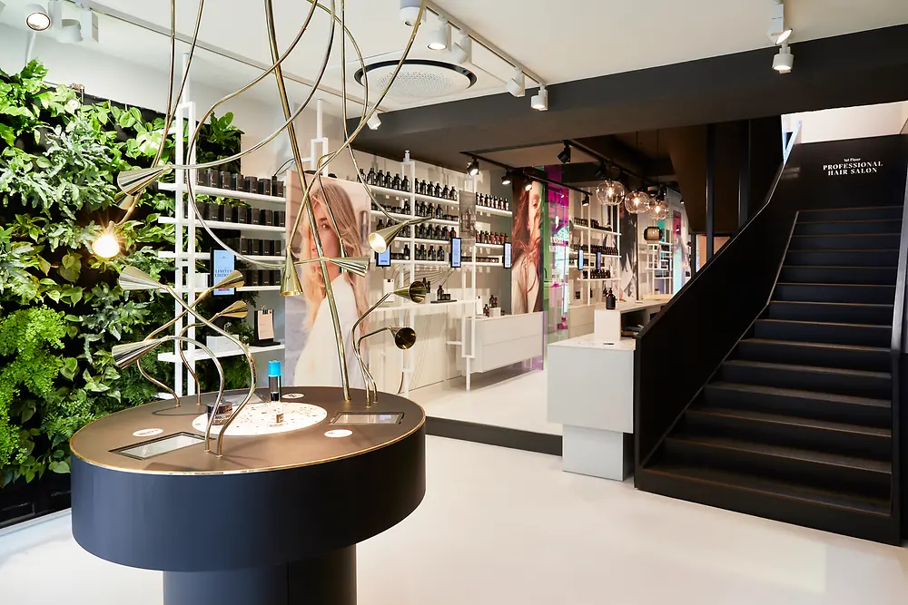 D2C concept store House of Schwarzkopf 