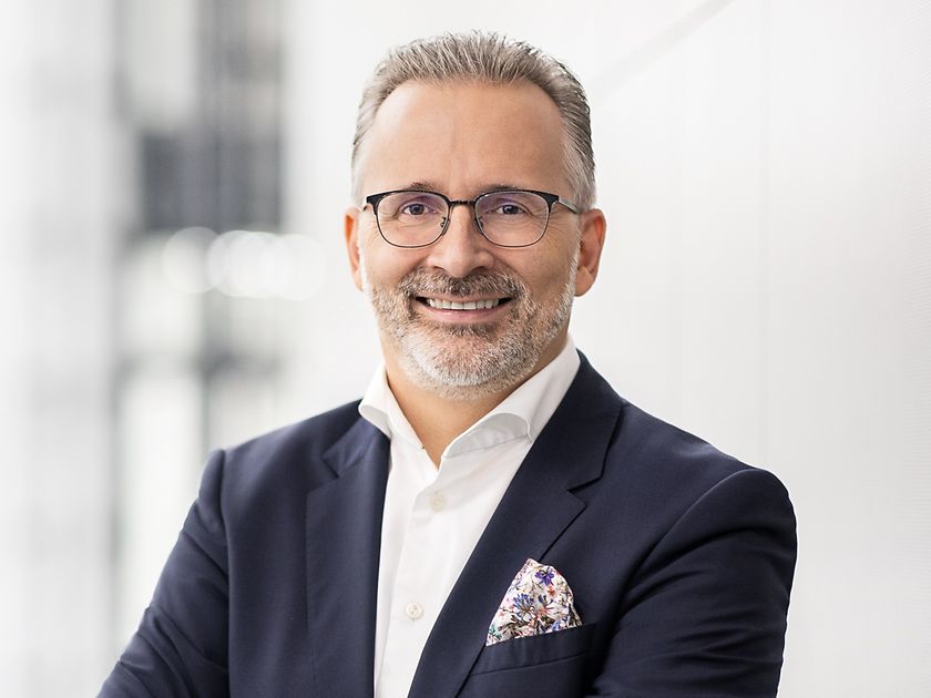 Carsten Knobel