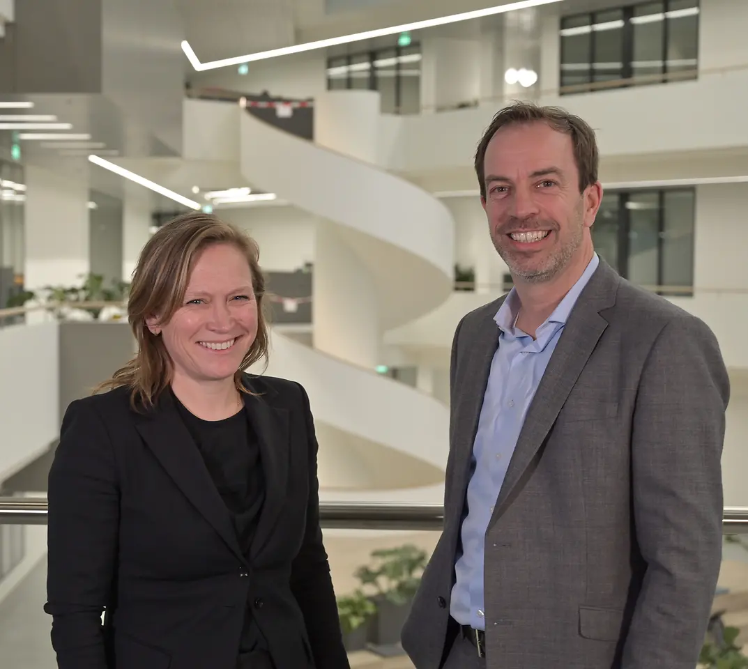 Dr. Christian Kirsten (left), Corporate Senior Vice President Automotive & Metals, welcomes Pernille Lind Olsen (right) 
