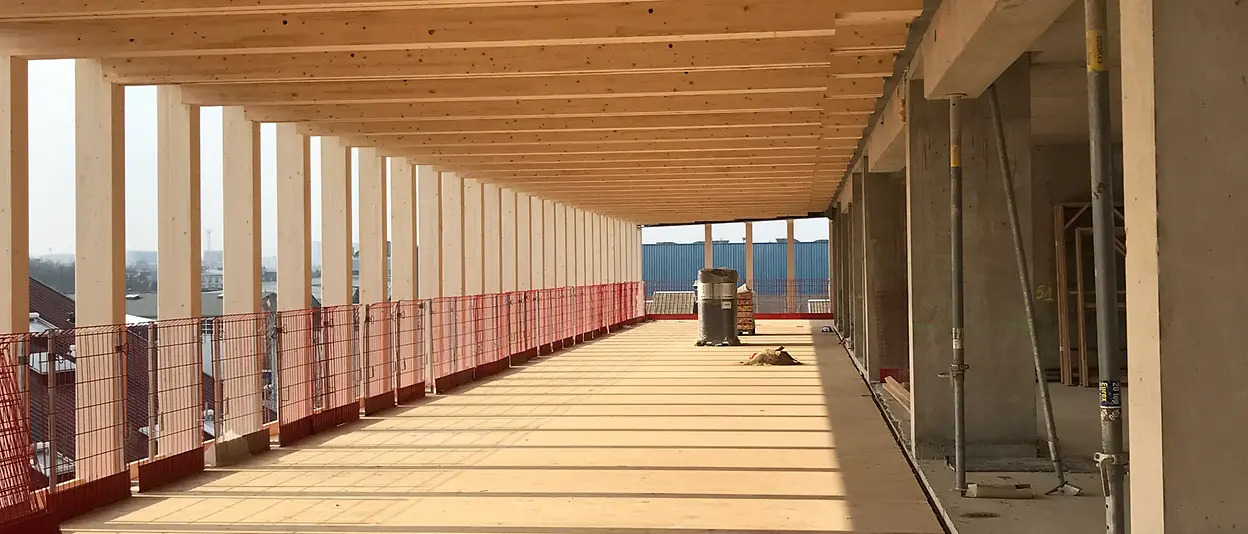Das Holz-Beton-Gebäude "The Pulse" in Frankreich