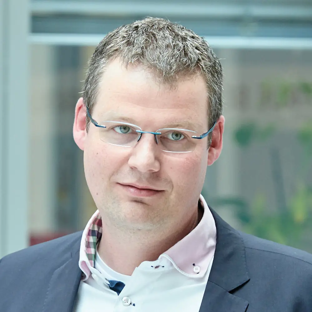 Matthias Schäfer, Head of Global Packaging Engineering bei Henkel Adhesive Technologies