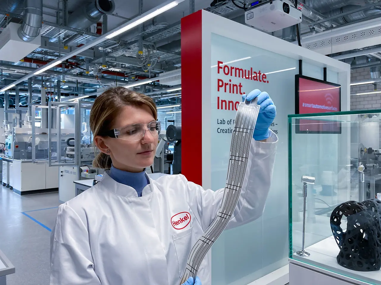 
Henkel präsentiert innovative Lösungen für gedruckte Elektronik von intelligenten Oberflächen und digitale Gesundheitsvorsorge auf der LOPEC 2023.