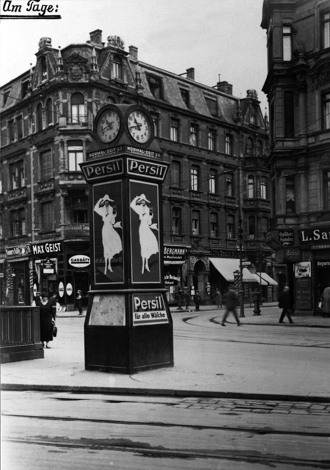 Eine Persil-Uhr in Berlin aus dem Jahr 1925.