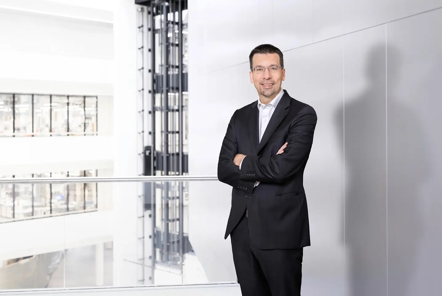 Mark Dorn, vicepresidente ejecutivo de Henkel Adhesive Technologies