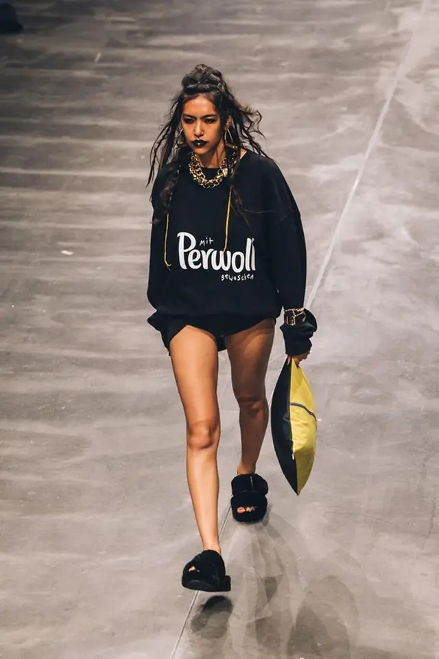 Perwoll präsentiert Laufsteg-Looks auf der Berlin Fashion Week