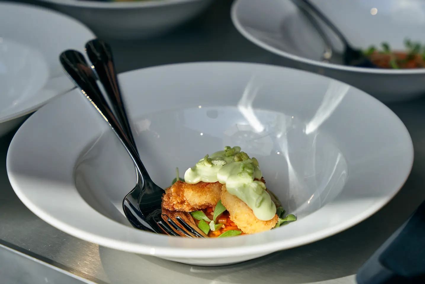 Unter dem Motto #gemeinsamgeniessen kooperieren die Marken Somat und Pril mit der Düsseldorfer Tafel e. V. und veranstalteten am Samstag, 09. September, ein gastronomisches Benefiz-Event auf dem Schadowplatz mitten in Düsseldorfs Innenstadt. 