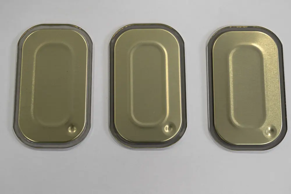 
DAREX WBC 711 wurde speziell für unrunde Deckel von Weißblech- und Aluminiumdosen entwickelt, die mit einem Sprühkopf oder einer Düse abgedichtet werden. 
