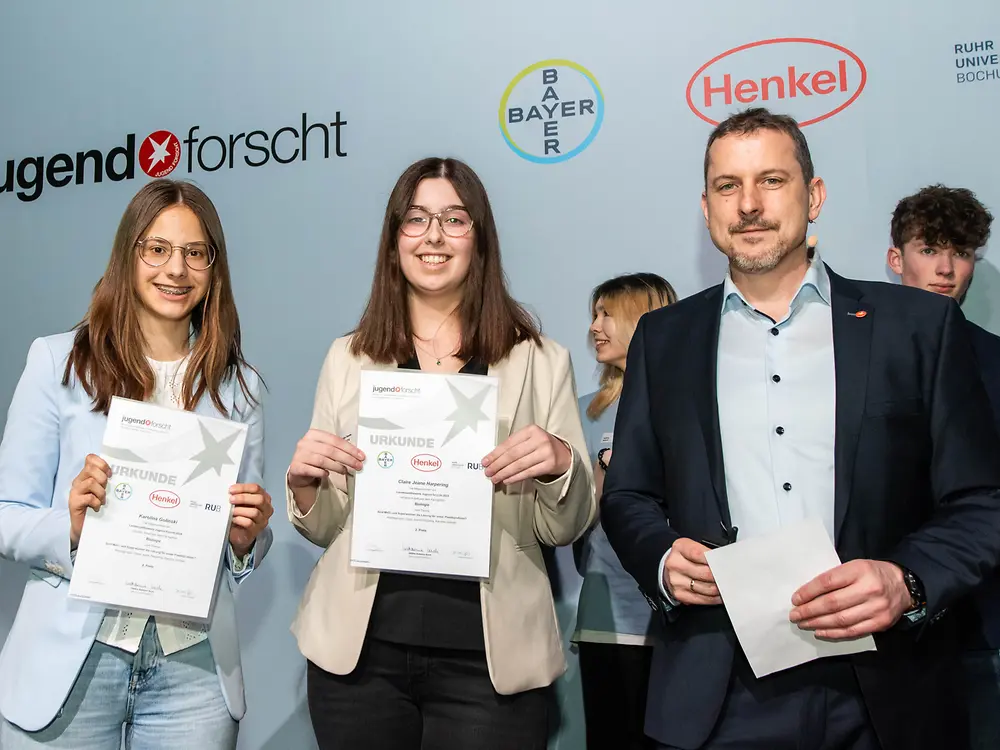 2231-henkel-cc-jugend-forscht-21-03-2024-preisverleihung