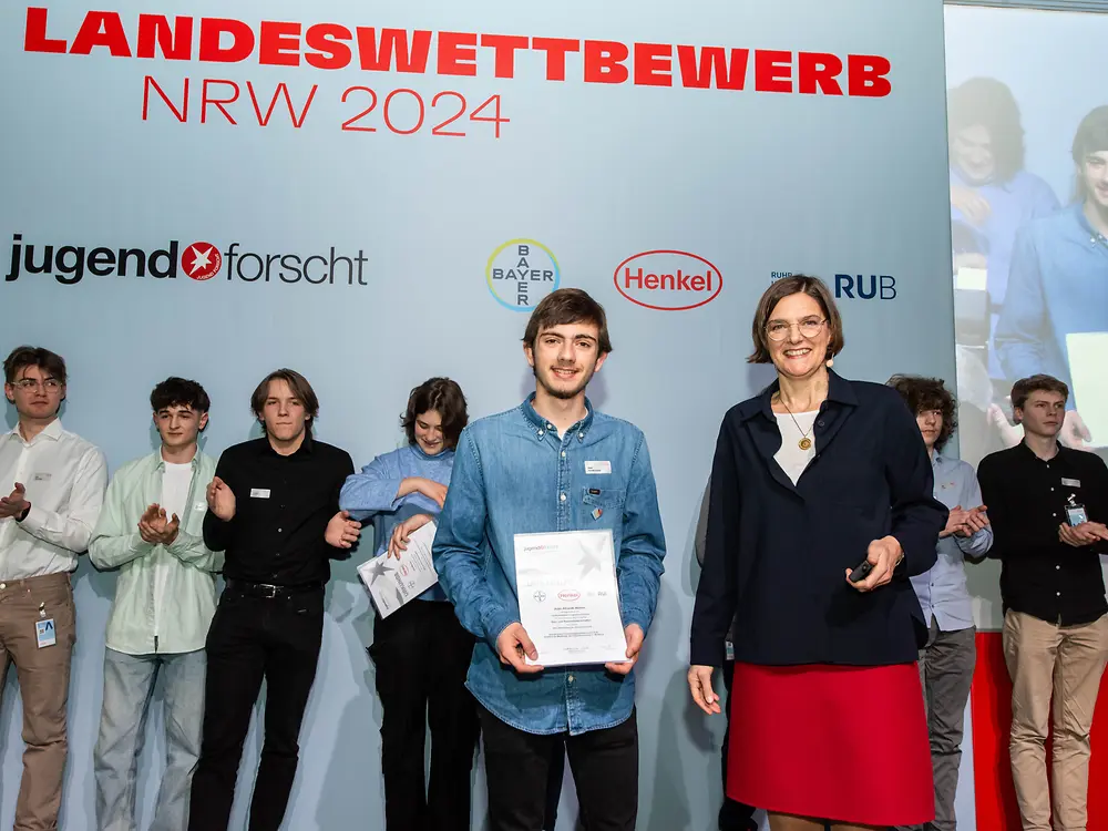2331-henkel-cc-jugend-forscht-21-03-2024-preisverleihung