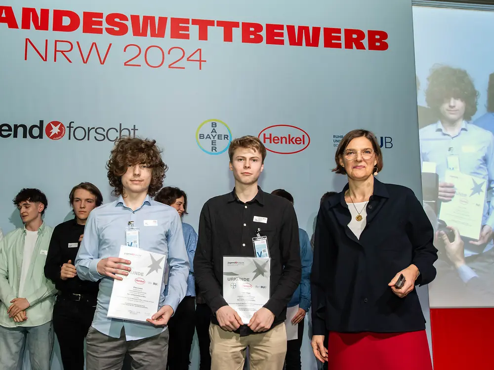 2349-henkel-cc-jugend-forscht-21-03-2024-preisverleihung