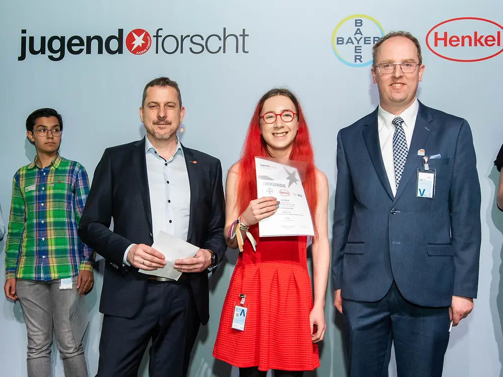 2468-henkel-cc-jugend-forscht-21-03-2024-preisverleihung
