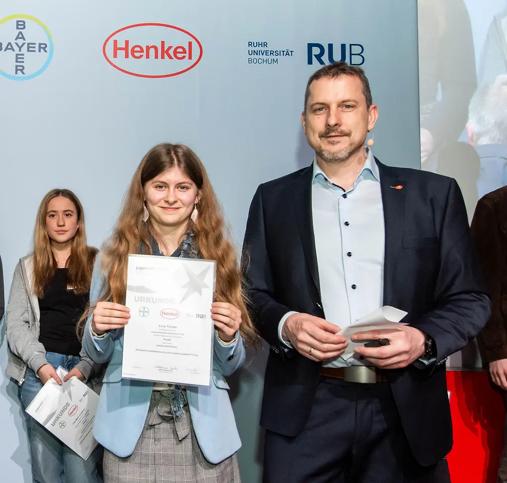 2496-henkel-cc-jugend-forscht-21-03-2024-preisverleihung