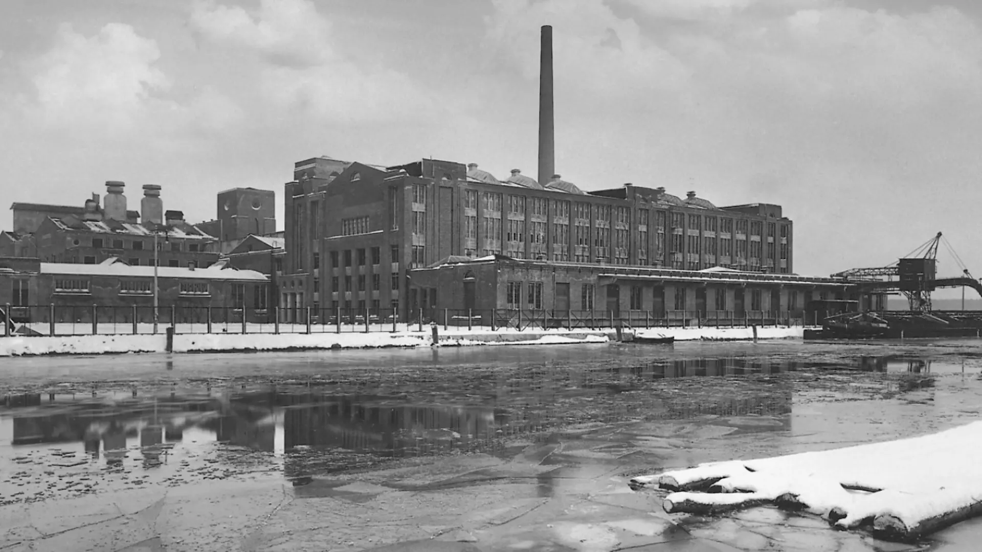 Das Henkel-Werk Genthin im Winter 1925.