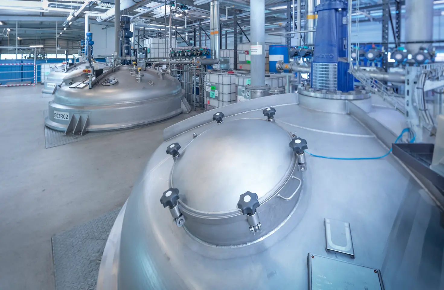 
Der Produktions­standort in Schönbach ist ein Kompetenz­zentrum für fort­schrittliche Ober­flächen­echnologien.