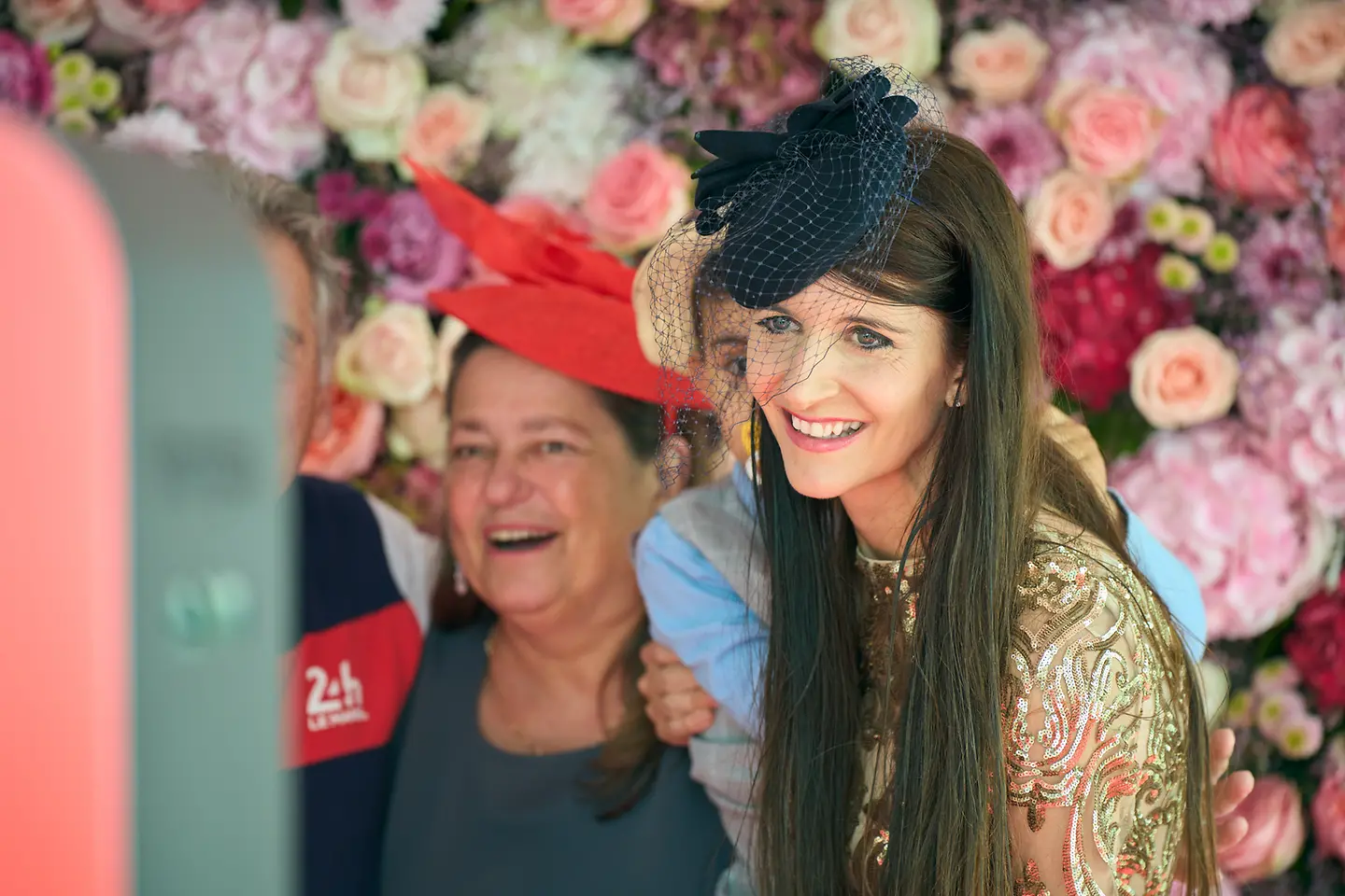 Frauen mit Hüten