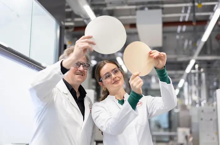 
Das „Packaging RecycLab“ im Inspiration Center Düsseldorf bietet umfassende Bewertungen der Rezyklierbarkeit von faserbasierten Verpackungsmaterialien. 