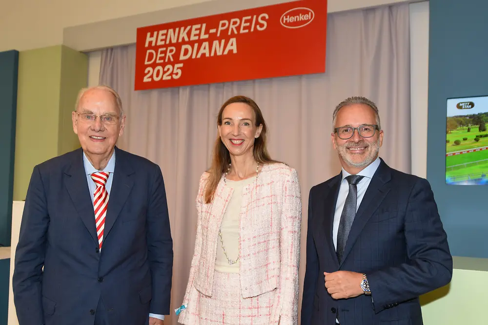 
Dipl.-Ing. Albrecht Woeste, Dr. Simone Bagel-Trah und Carsten Knobel (von links)