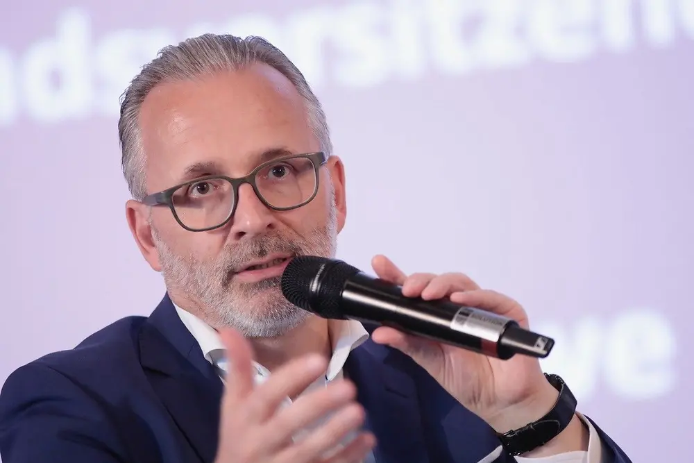 Henkel-CEO Carsten Knobel im Sommerinterview