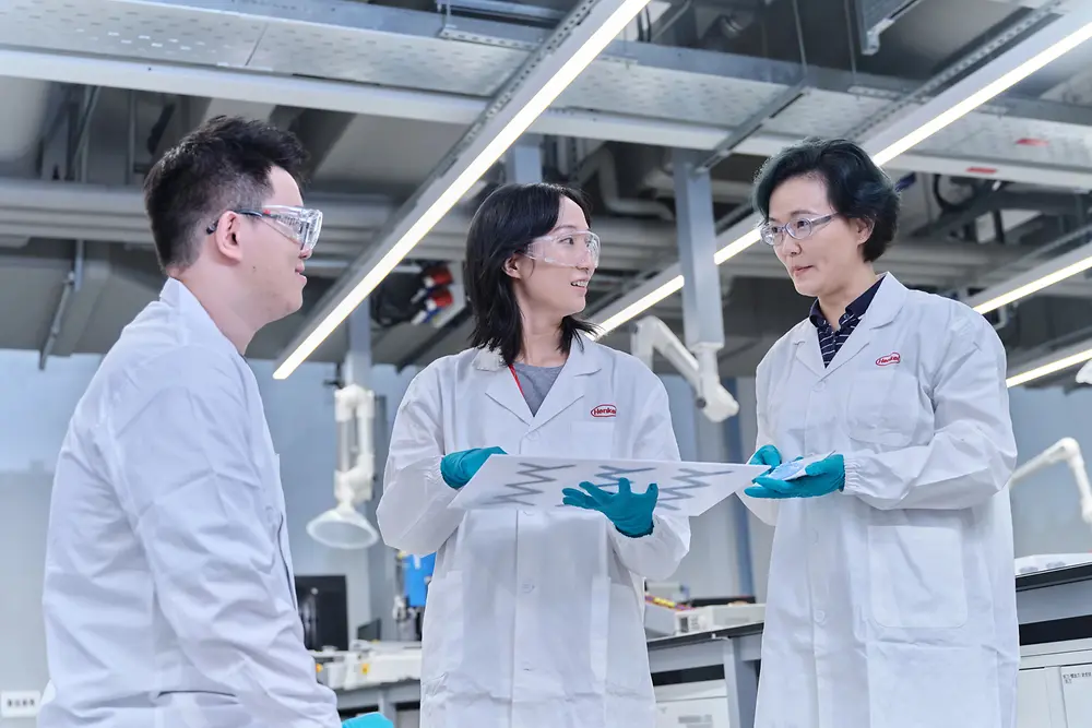 
Die Labore im Inspiration Center Shanghai sind nach verschiedenen Technologieplattformen gegliedert und fördern die branchenübergreifende Zusammenarbeit sowie den Wissensaustausch.