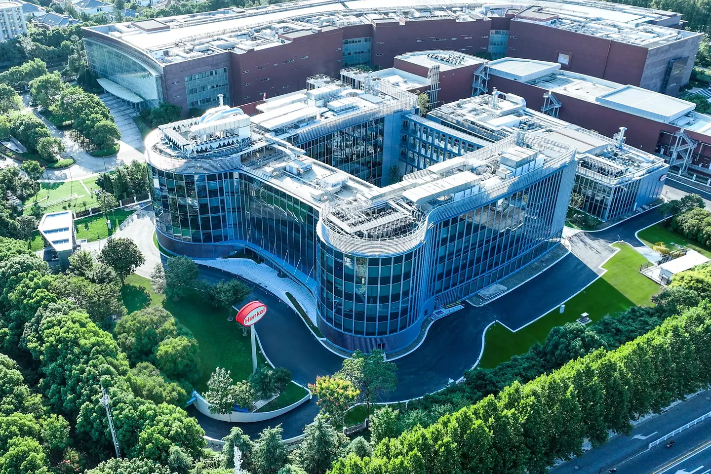 
Henkel hat sein neues Inspiration Center Shanghai (ICS) des Unternehmensbereichs Adhesive Technologies eröffnet.