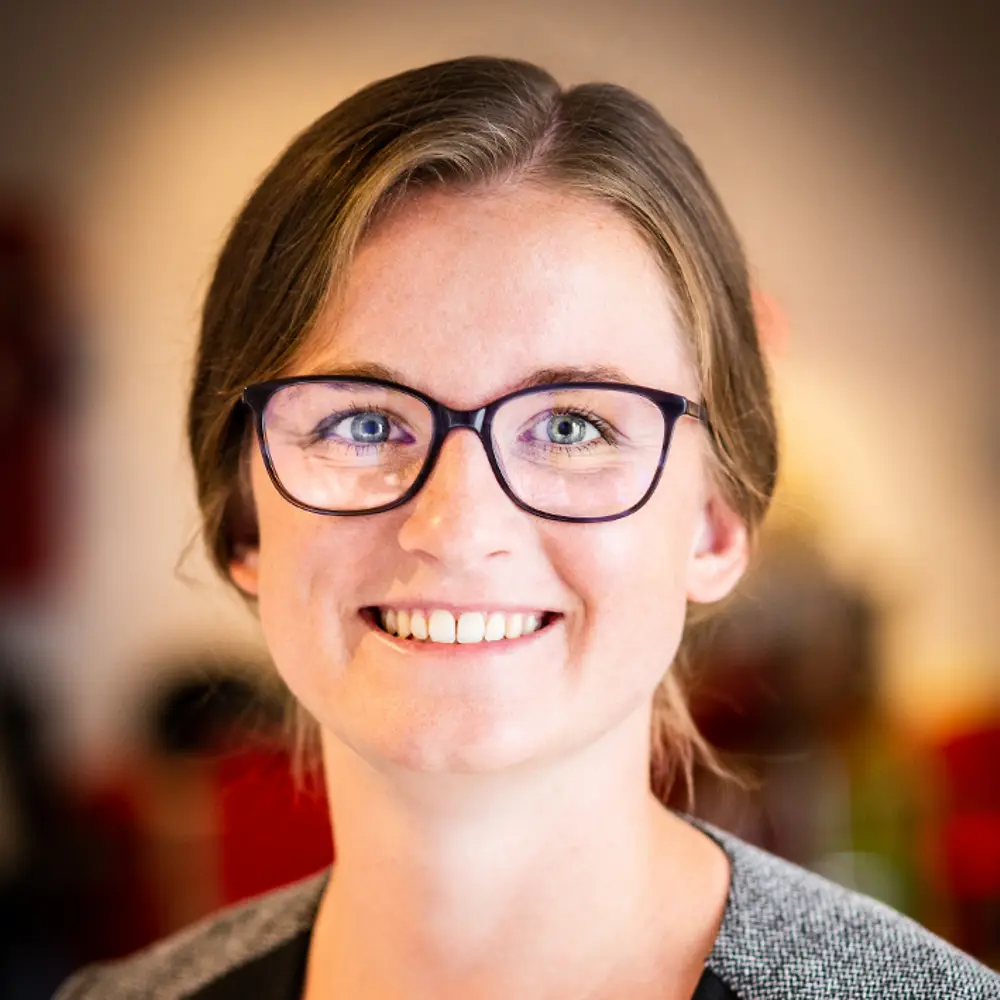 Porträtfoto von Dr, Nadine Höglsperger, Leiterin vom Recyclab bei Henkel in Düsseldorf