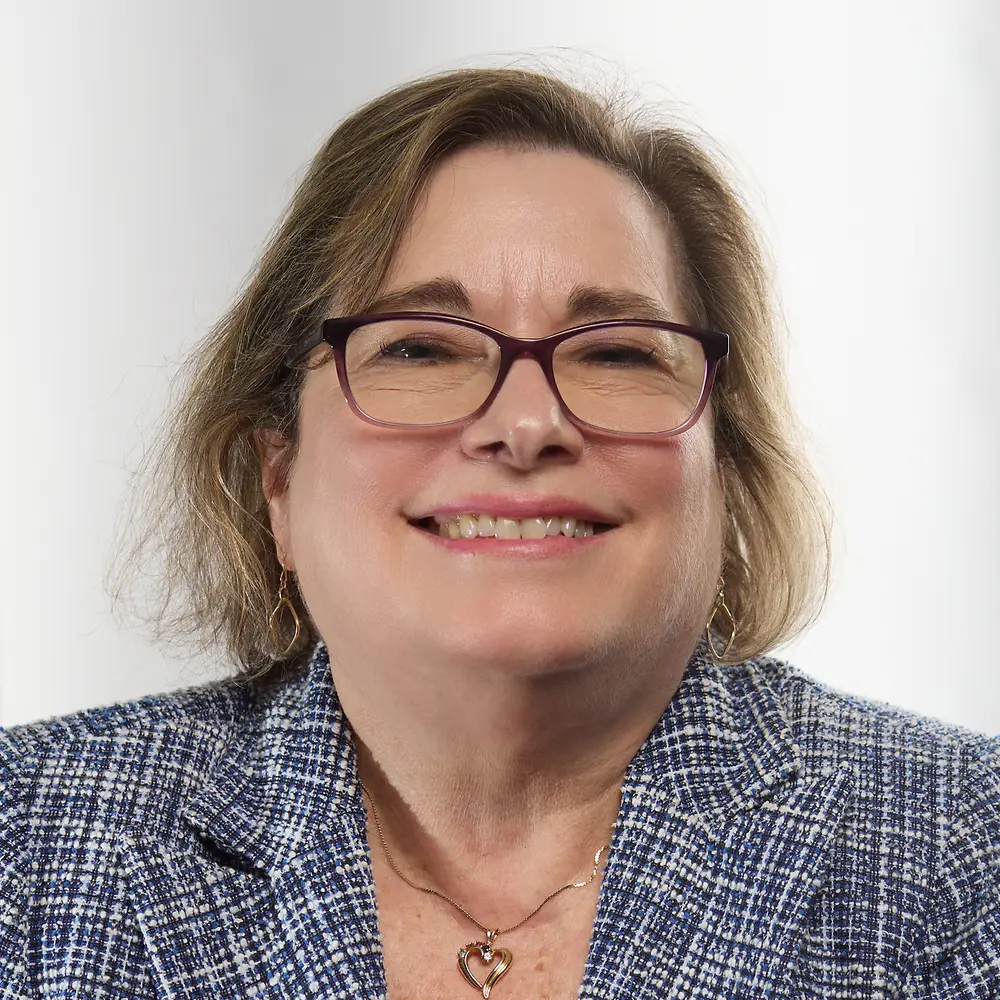 Ein Porträtfoto von Lee Anne Fernandez, Senior Managerin People & Culture Communications bei Henkel in Nordamerika