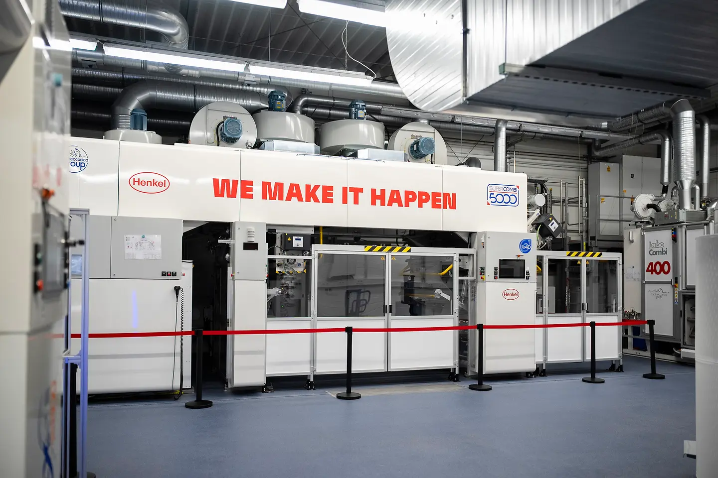 
Die neuen Maschinen ermöglichen moderne Testkapazitäten unter State-of-the-Art Produktionsbedingungen.