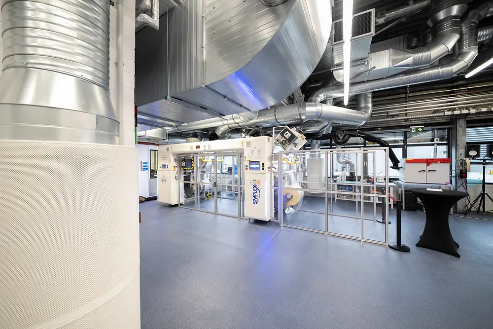 
Die neuen Maschinen ermöglichen moderne Testkapazitäten unter State-of-the-Art Produktionsbedingungen.