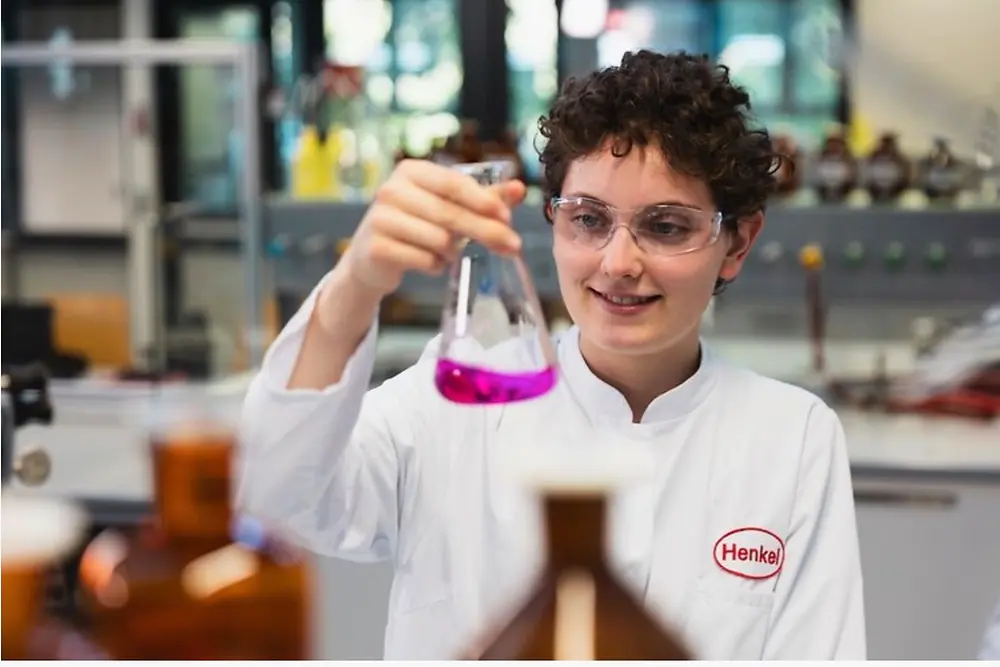 Wissenschaftlerin in einem Labor