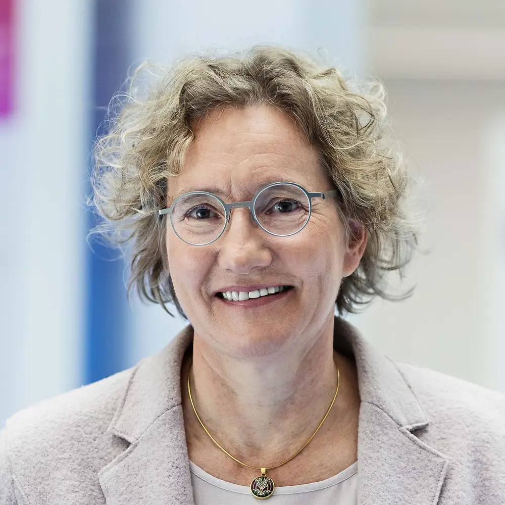 Porträtfoto von Claudia Meckel