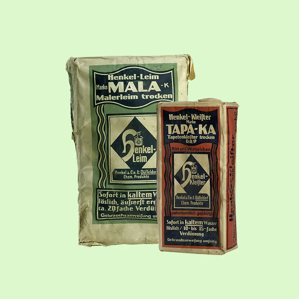 Die ersten Produktverpackungen von Henkel-Klebstoffen Mala und Tapa.