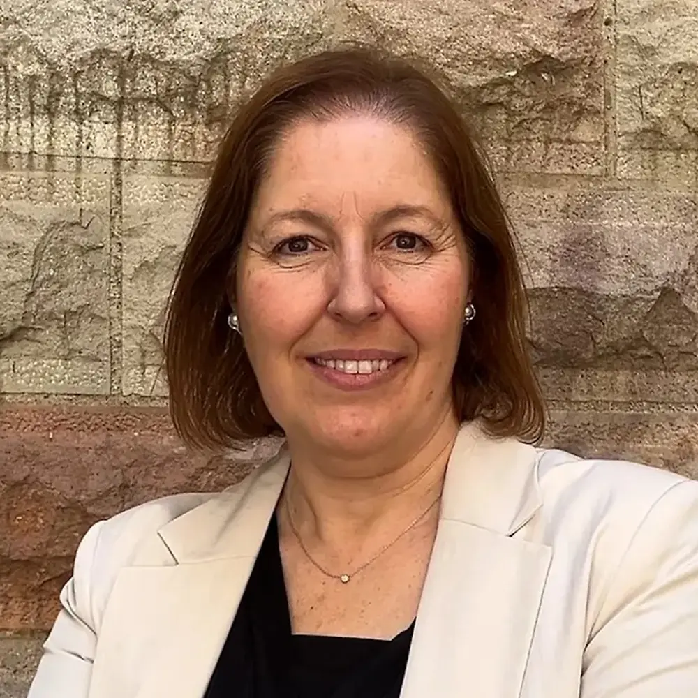 Porträtfoto von Begoña Cantera, Territory Sales Engineer bei Henkel 
