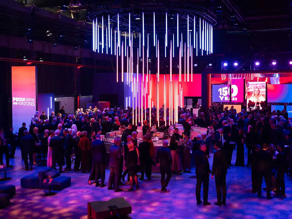 
Den Auftakt des Jubiläumswochenendes von Henkel bildete eine Gala mit Gästen aus Wirtschaft, Politik und Gesellschaft. 