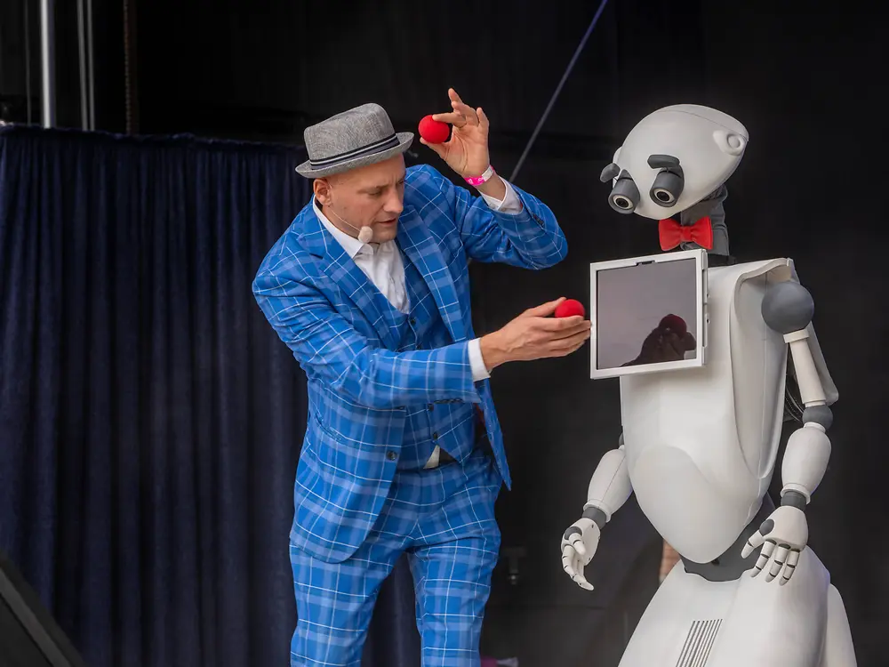 
Shows, Mitmachangebote und Begegnungen mit innovativen Technologien sorgten für Unterhaltung bei Groß und Klein.
