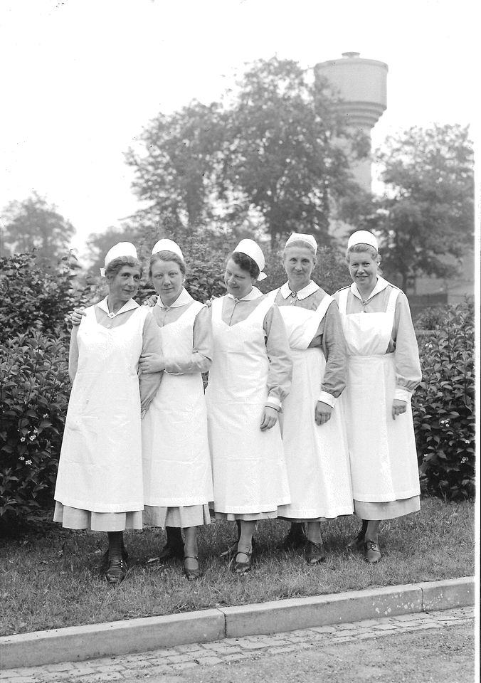 Schon 1931 verrichten fünf Fabrikschwestern ihren Dienst 