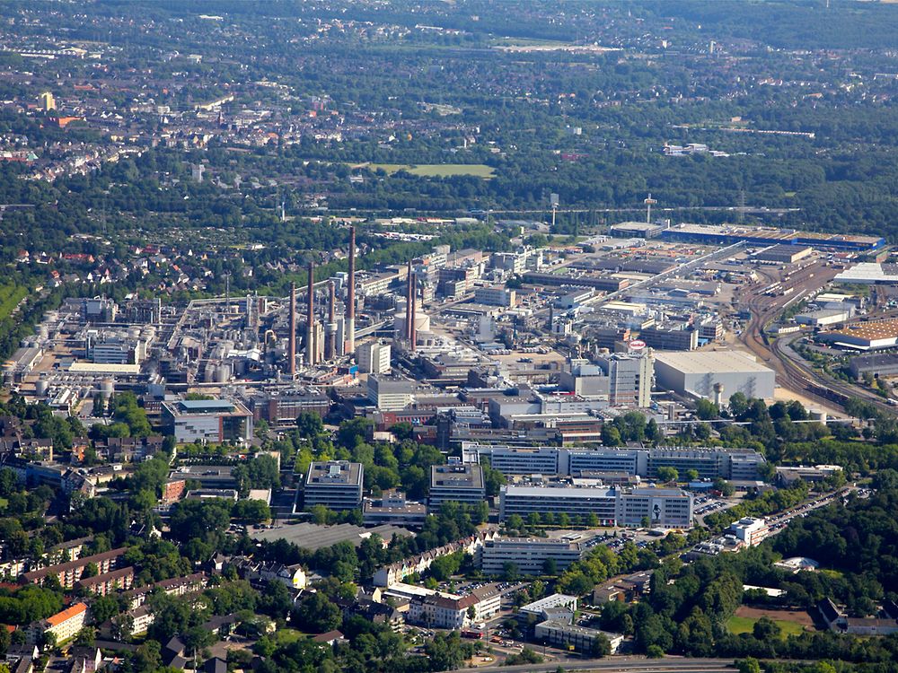 Düsseldorf – bis heute Firmensitz und größte Produktionsstätte von Henkel