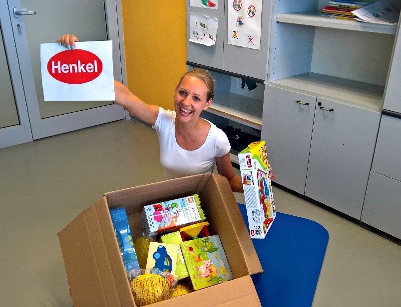 Dank einer Spende der Initiative „Miteinander im Team“ (MIT) konnte Henkel-Mitarbeiterin Darja Golnar, Beauty Technology Packaging, das Institut für Autismus in Slowenien unterstützen