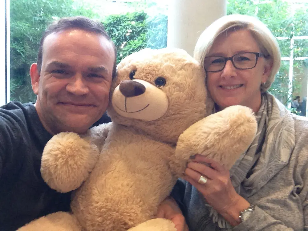 Angela Leckner und ein tatkräftiger Kollege