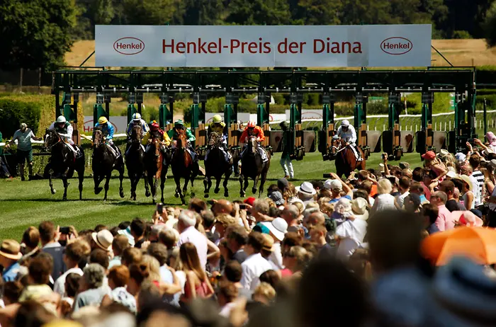 Rund 20.000 Besucher kamen zum 13. Henkel-Renntag auf dem Grafenberg.