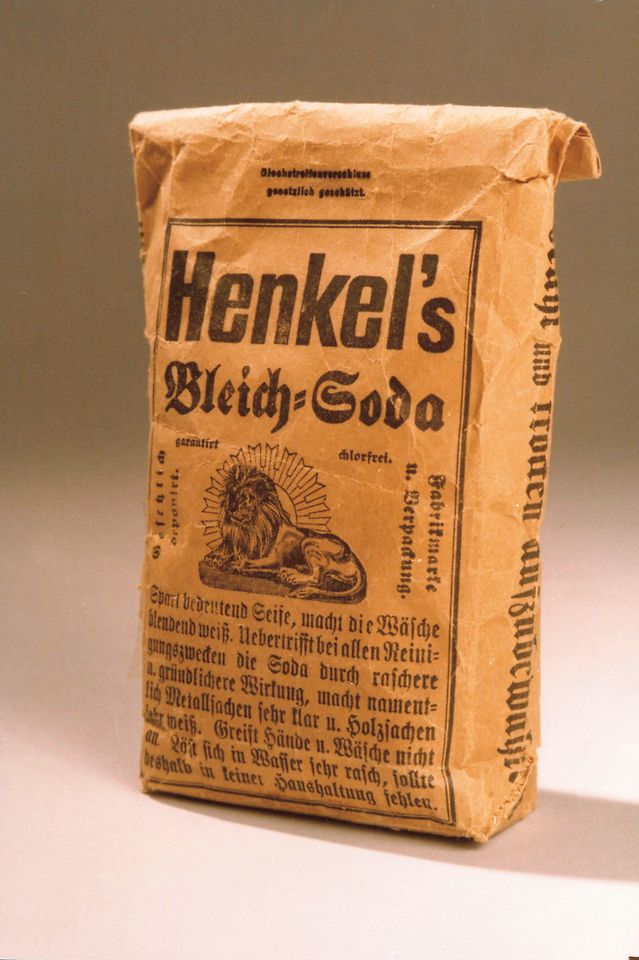 1878 brachte Henkel das erste Bleichsoda auf den Markt