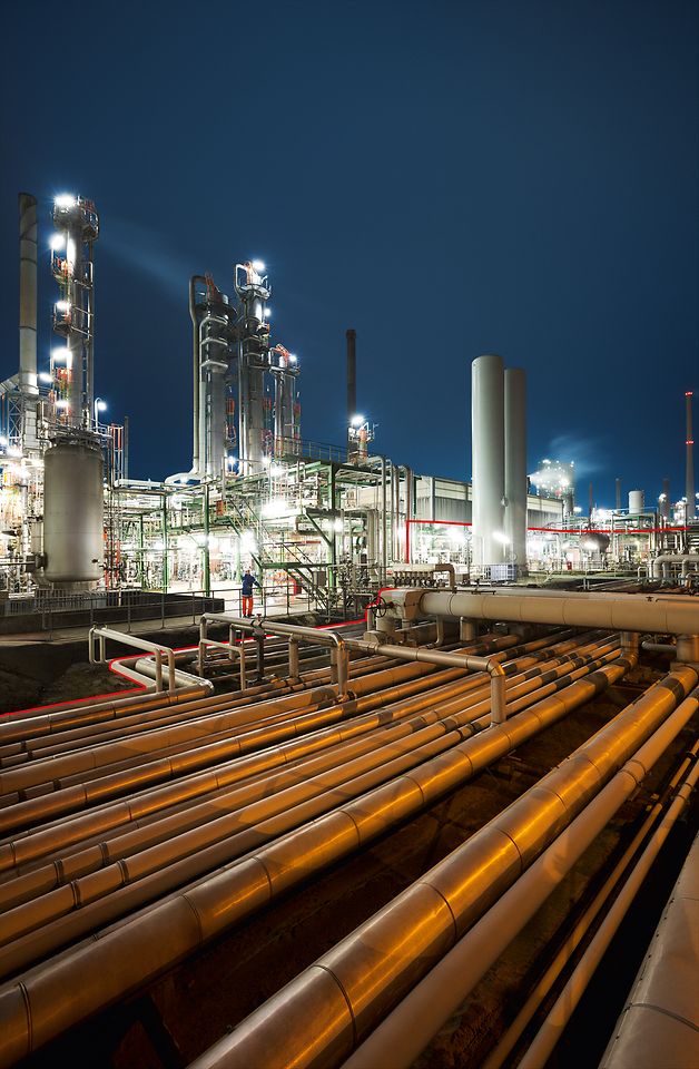 Reparatur und Sanierung
Mit unseren Produkten für industrielle Beschichtung können unsere Kunden Maschinen wie beispielsweise Pumpen vor Verschleiß schützen und die Lebensdauer verlängern. Solche Maschinen laufen oft kontinuierlich, was zu Abrieb und Korrosion und damit zu Produktionsausfällen führen kann. Mit diesen Beschichtungen können unsere Kunden so die Betriebseffizienz ihrer Maschinen steigern, indem sie die Lebensdauer verlängern und den Energieverbrauch reduzieren.