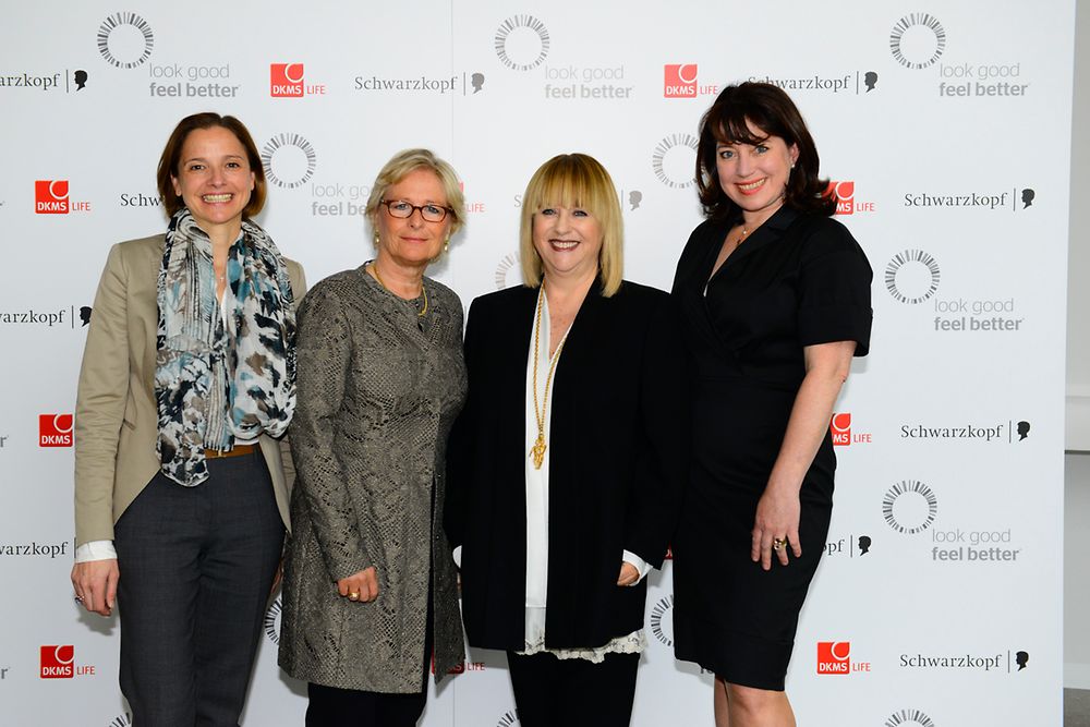Annamaria Englebert (Henkel), Marina Ruperti (Moderatorin), Patricia Riekel (Chefredakteurin BUNTE), Ruth Neri (DKMS LIFE)